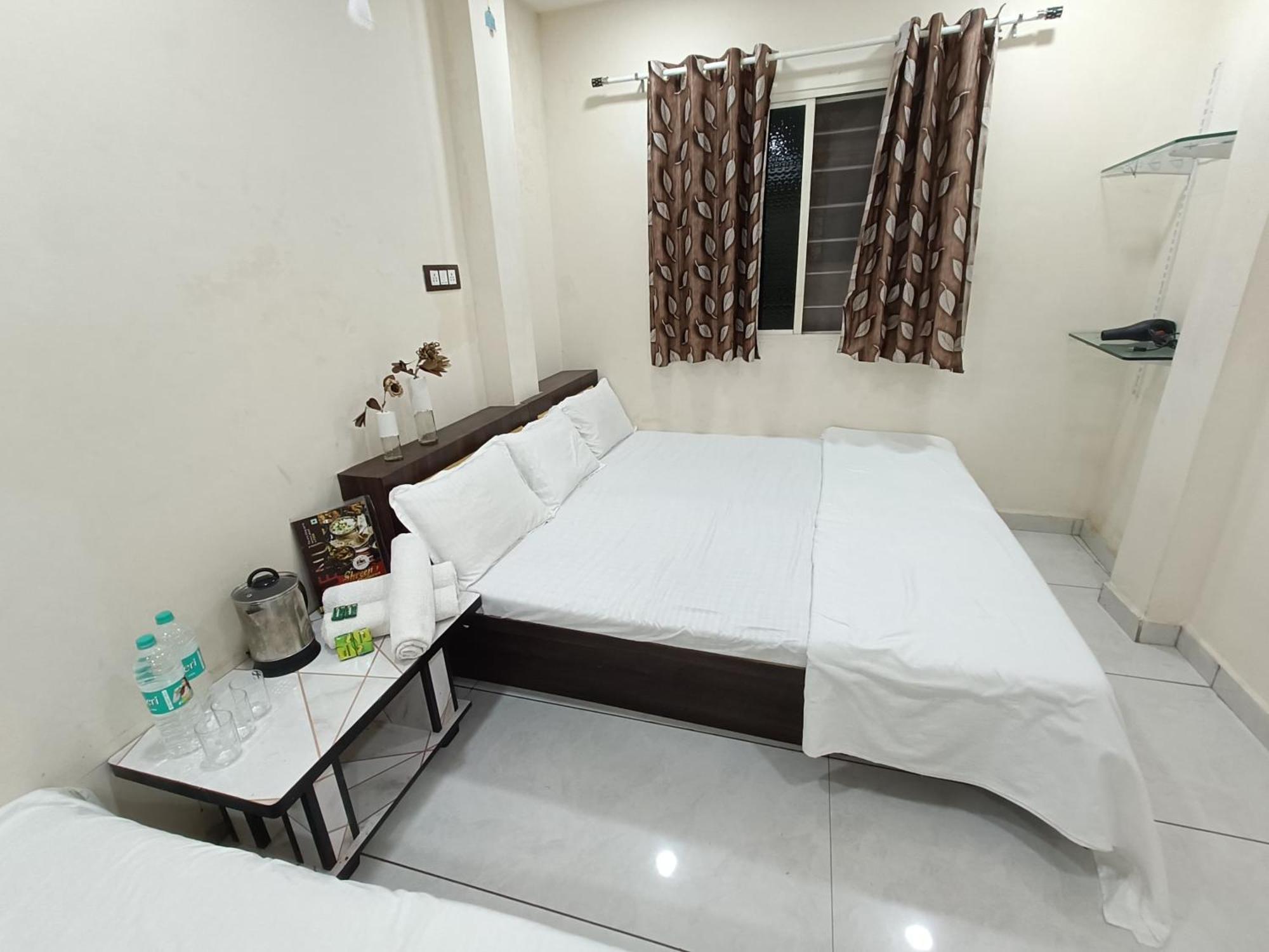 Treebo Yatri Grah Kshipra T Hotel Ujjain Εξωτερικό φωτογραφία