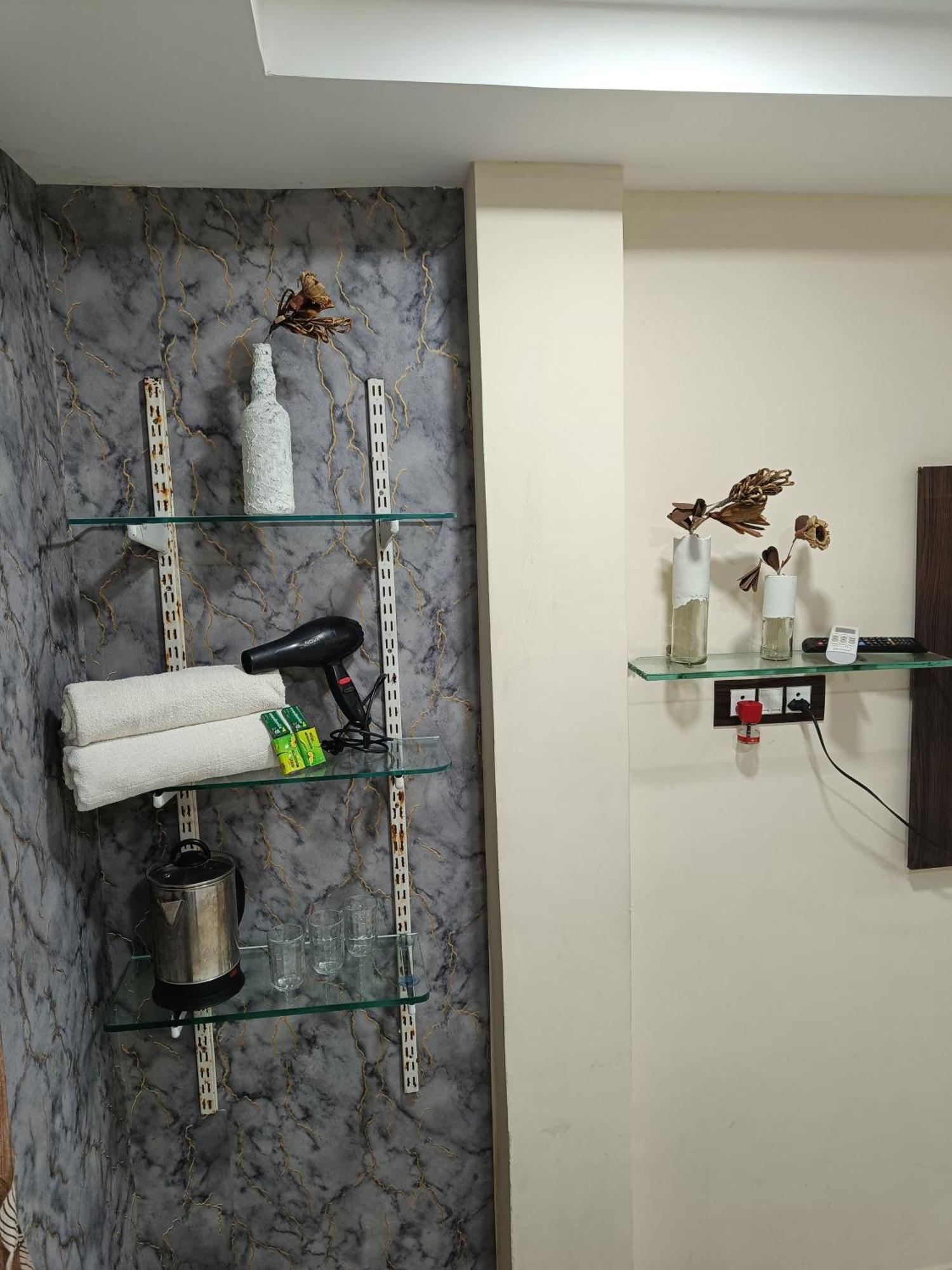 Treebo Yatri Grah Kshipra T Hotel Ujjain Εξωτερικό φωτογραφία